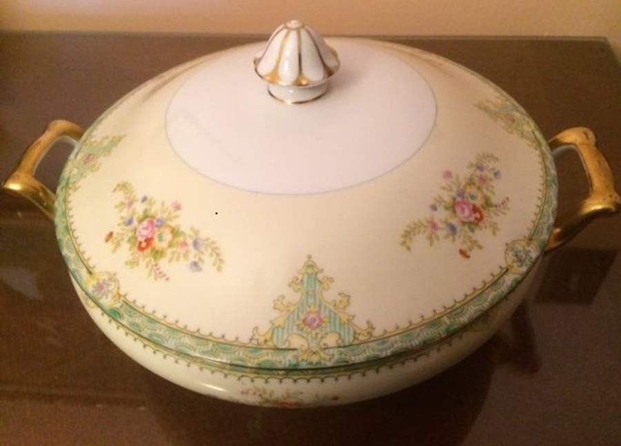 N1408 Round Covered Vegetable by Noritake-1