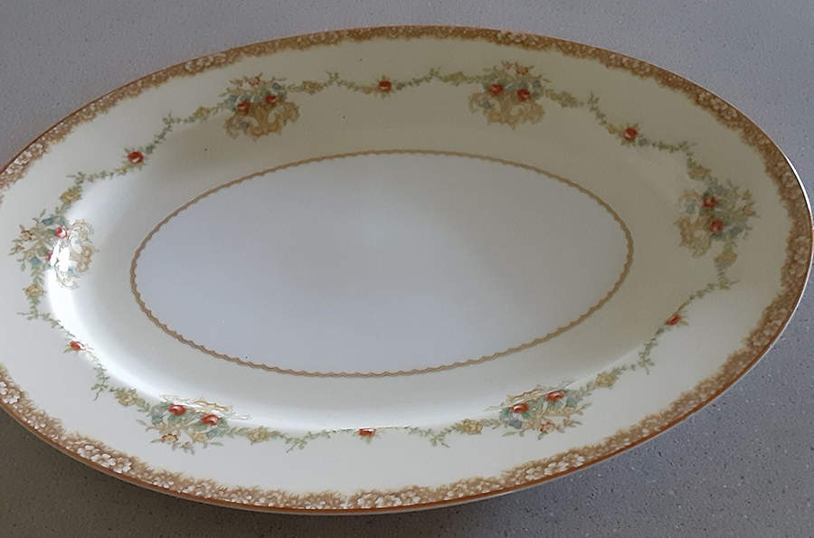 N1410 14" Oval Serving Platter by Noritake-1