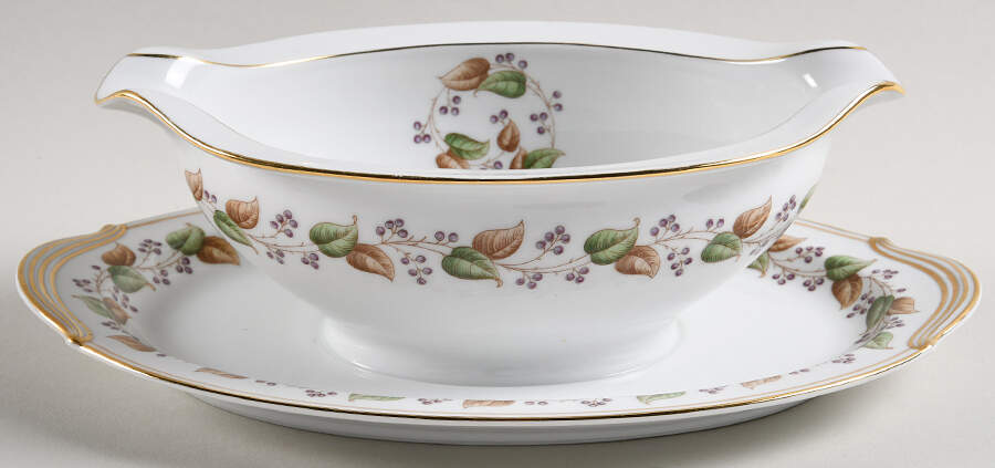 5115 Gravy Boat with Attached Underplate by Noritake-1