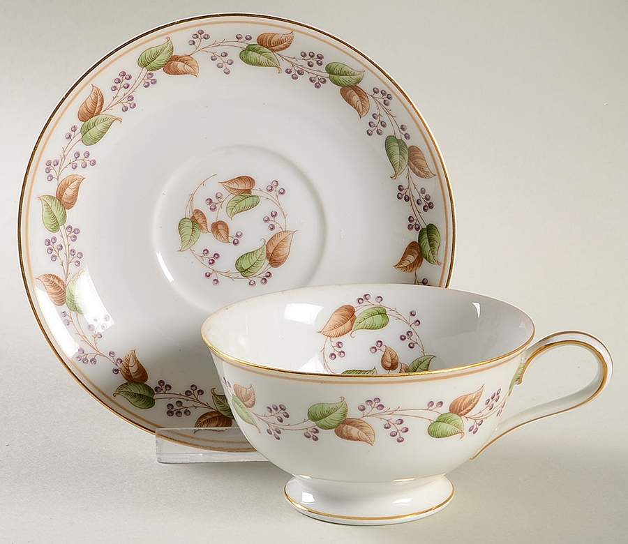 5115 Footed Cup & Saucer Set by Noritake-1