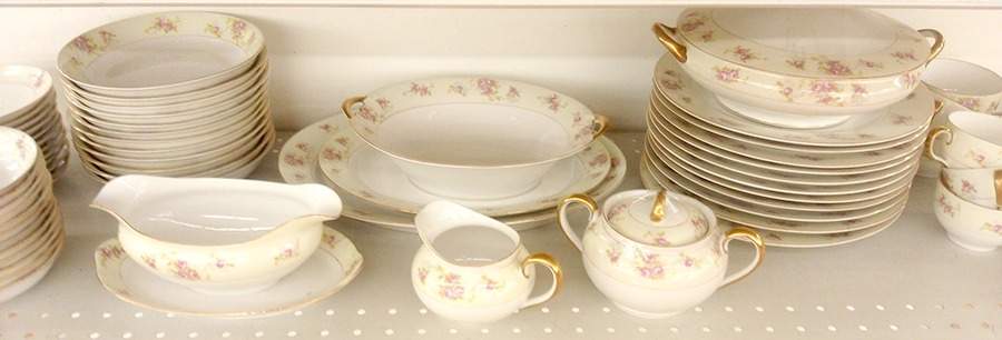 N1443 Creamer by Noritake-1