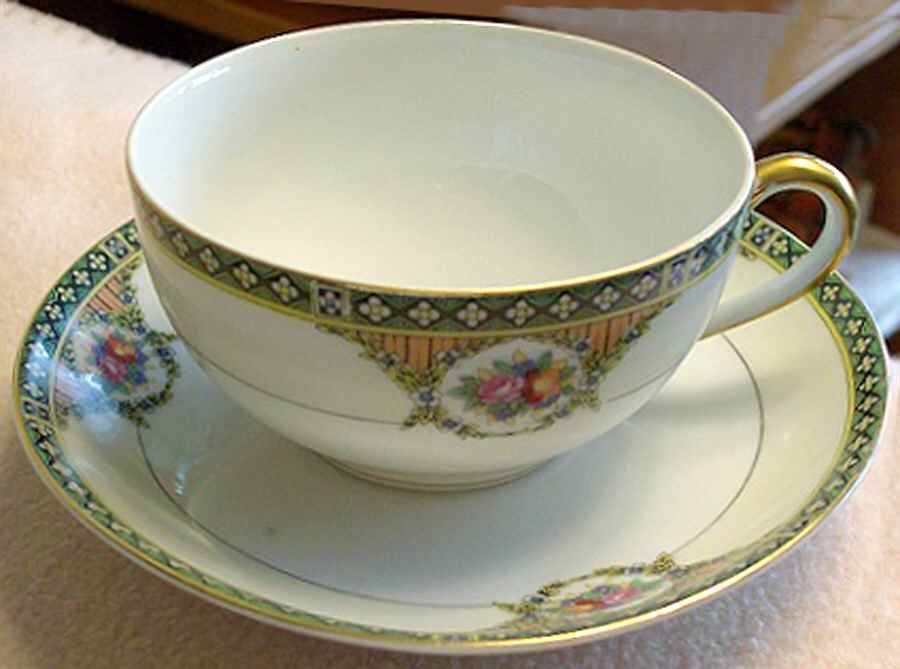 N1459 Flat Cup & Saucer Set by Noritake-1