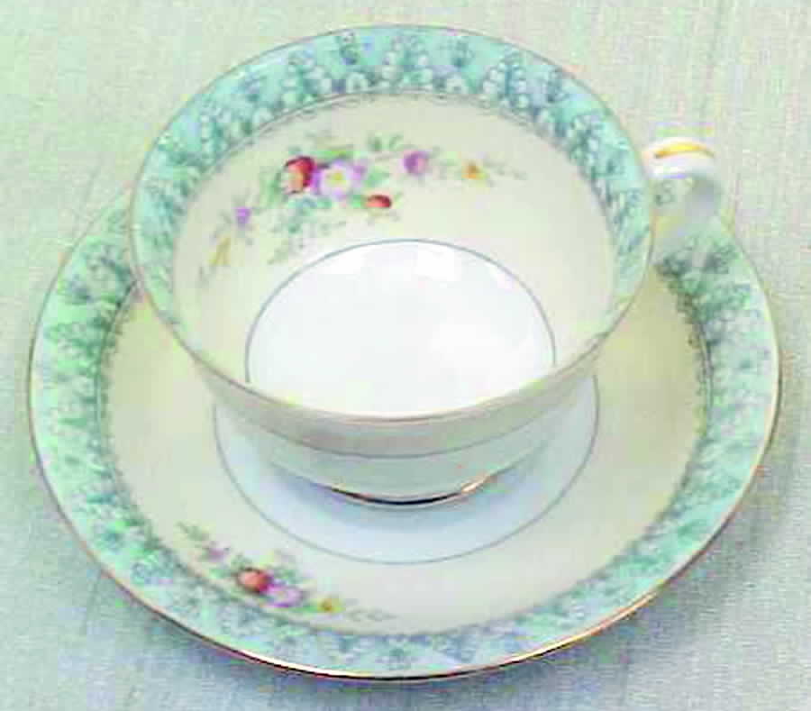 N1502 Footed Cup & Saucer Set by Noritake-1