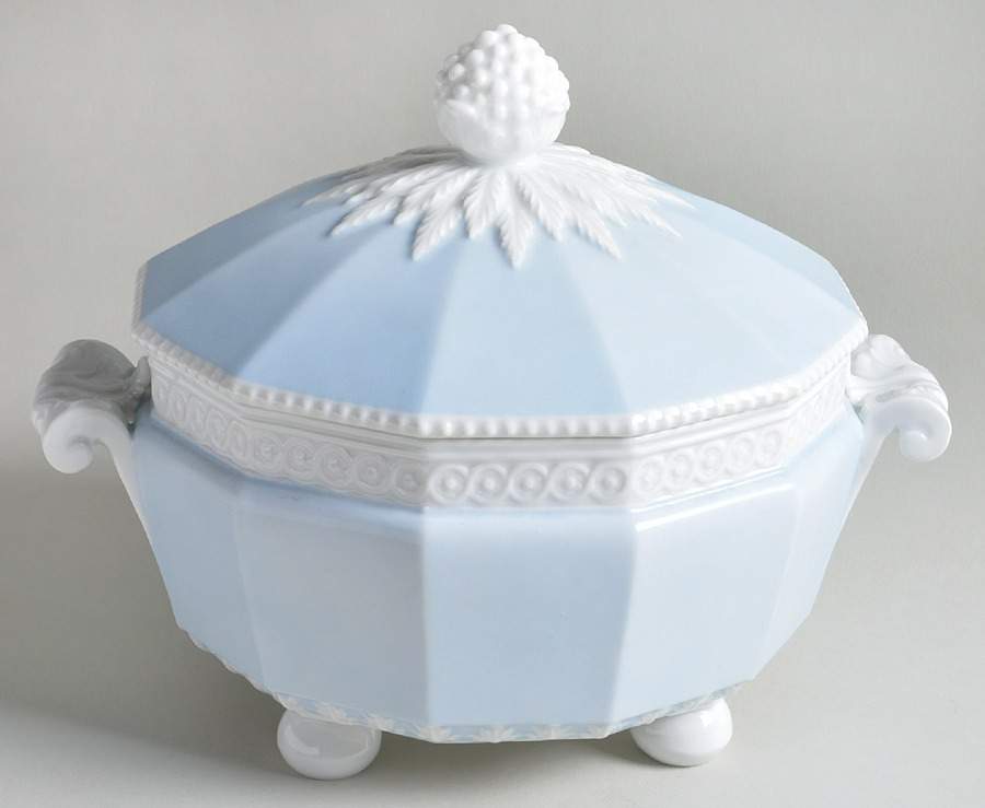 Perl Blue Round Covered Vegetable by Nymphenburg-1