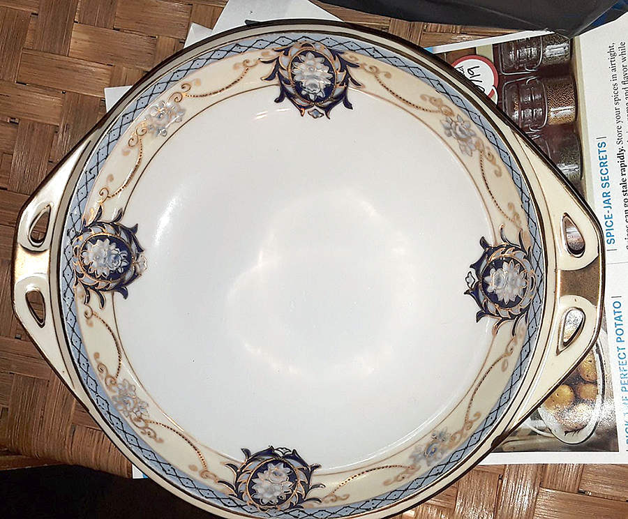 N1509 Handled Cake Plate by Noritake-1