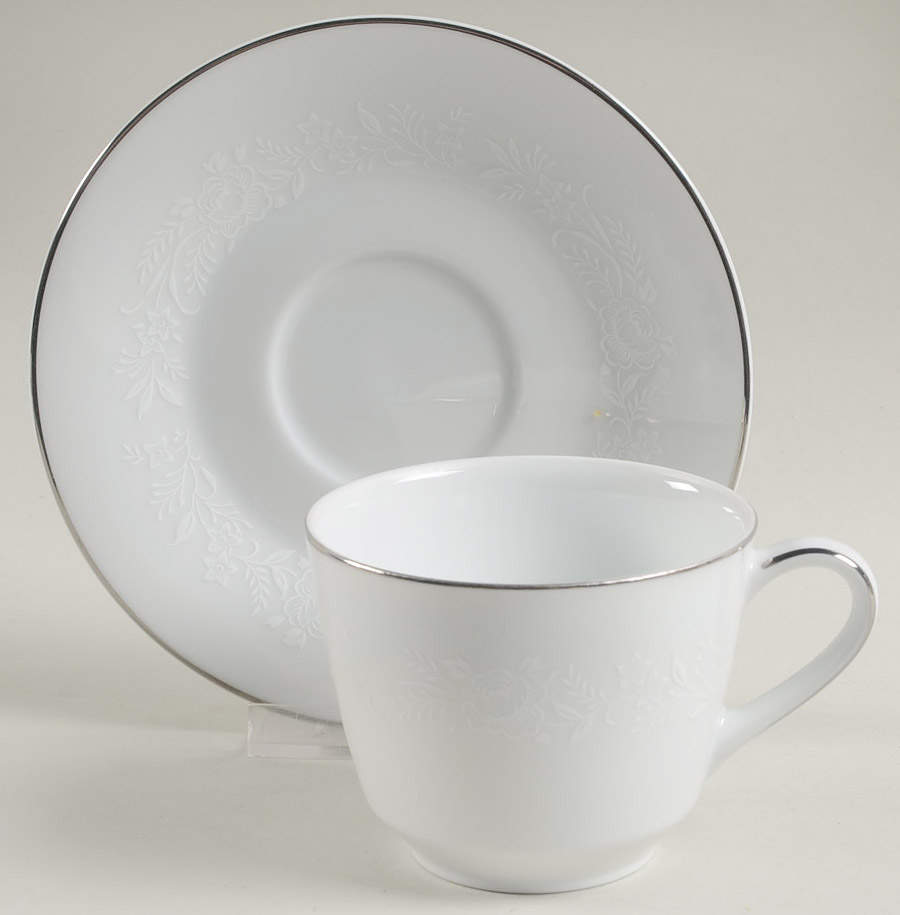 Reina (#6450) Flat Cup & Saucer Set by Noritake-1