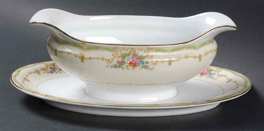 Bluemont Gravy Boat with Attached Underplate by Noritake-1