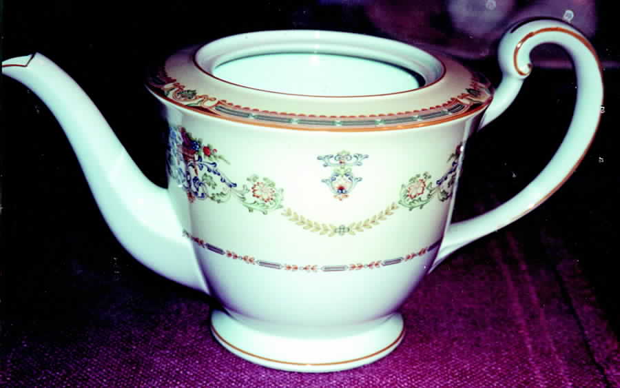 N1532 Teapot No Lid by Noritake-1
