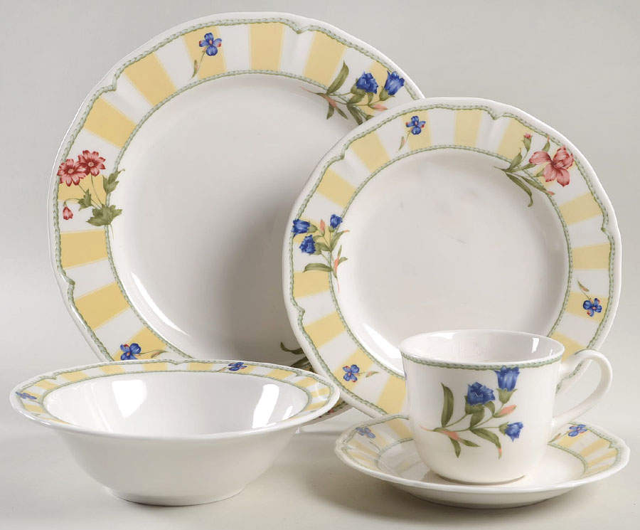 Summer Estate (Korea) 5 Piece Place Setting by Noritake-1
