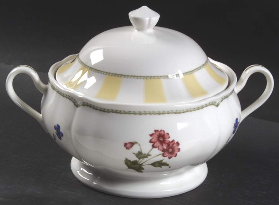 Summer Estate (Korea) Round Covered Vegetable by Noritake-1