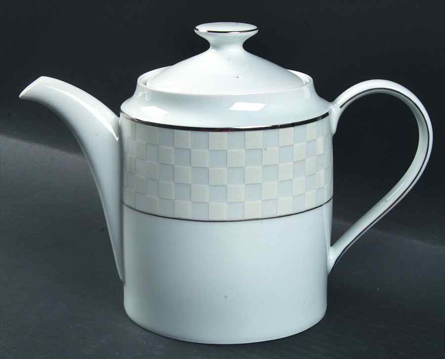 Cotillion Tea/Coffee Pot & Lid by Nikko-1