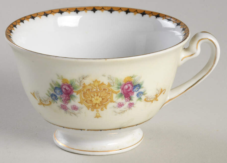 NAT33 Footed Cup by National China-1