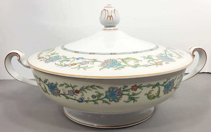 N1583 Round Covered Vegetable by Noritake-1