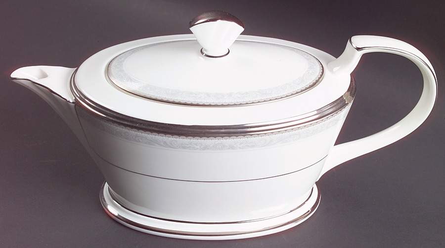 Manderleigh Teapot & Lid by Noritake-1