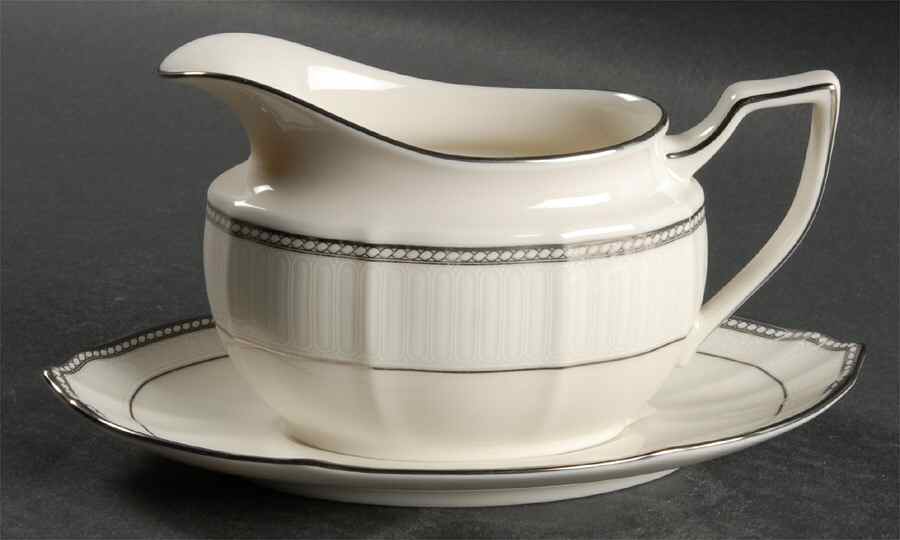 Adrianna Gravy Boat & Underplate by Noritake-1