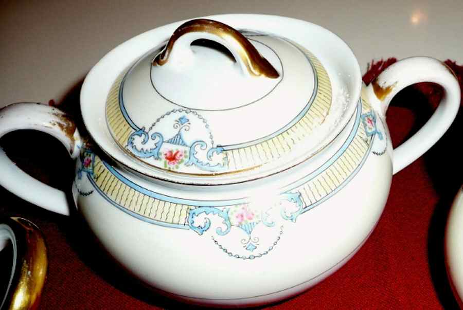 N1638 Sugar Bowl & Lid by Noritake-1