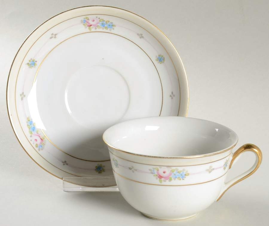MEI208 Flat Cup & Saucer Set by Meito-1