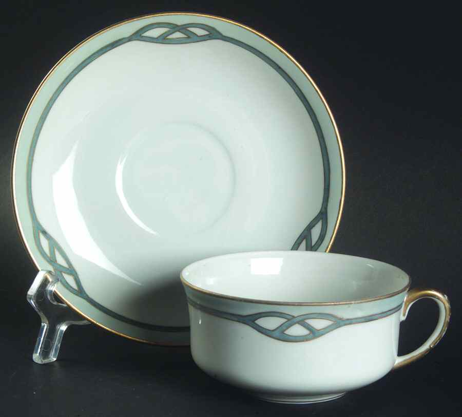 Helena Flat Cup & Saucer Set by Meito-1