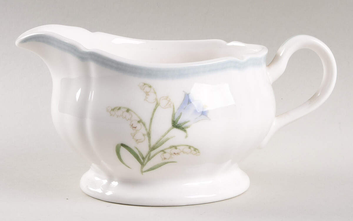 Summer Valley Gravy Boat by Noritake-1