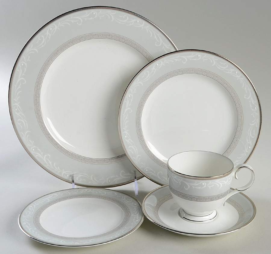 Yasmin 5 Piece Place Setting by Noritake-1