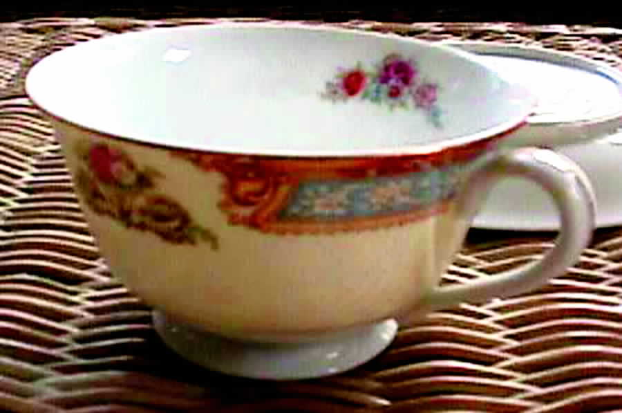 N1674 Footed Cup by Noritake-1