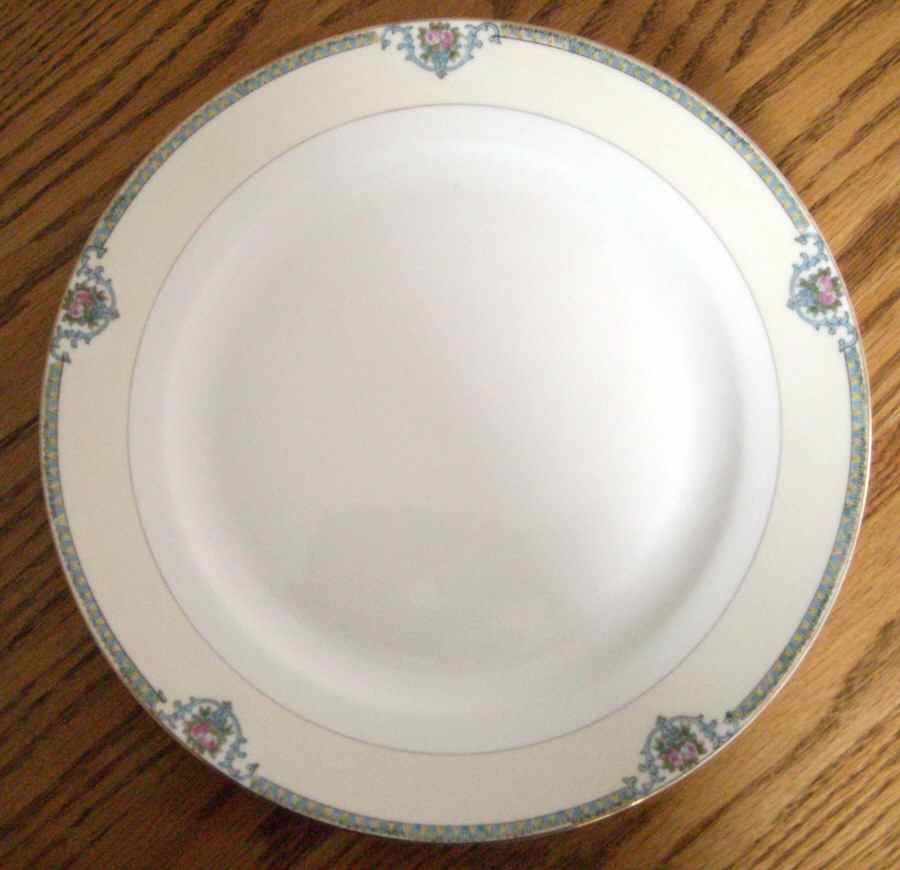 N1677 Dinner Plate by Noritake-1