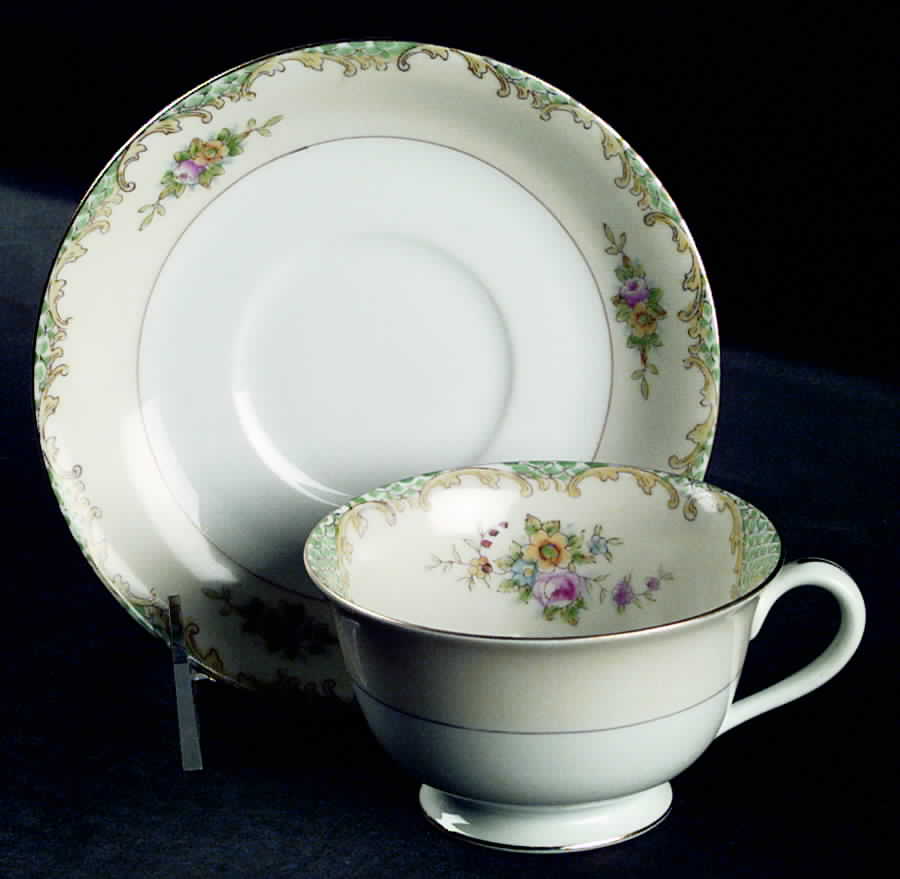 N1684 Footed Cup & Saucer Set by Noritake-1