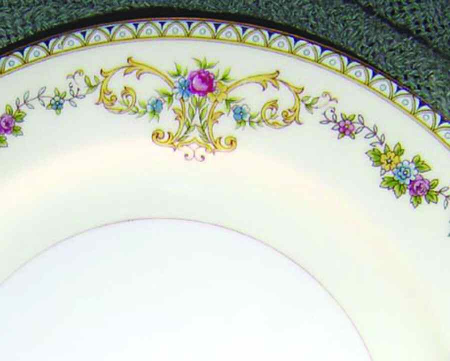 N1685 Dinner Plate by Noritake-1