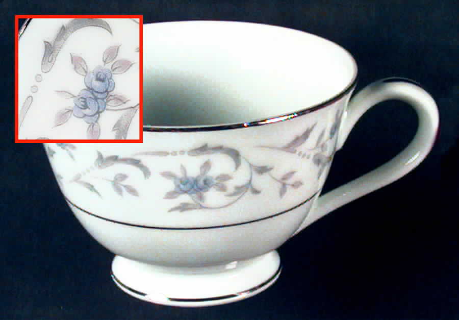 Bluebell Footed Cup by Norleans-1
