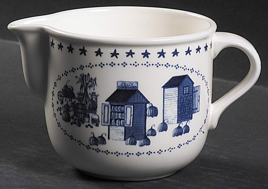 Americana Creamer by Nikko-1