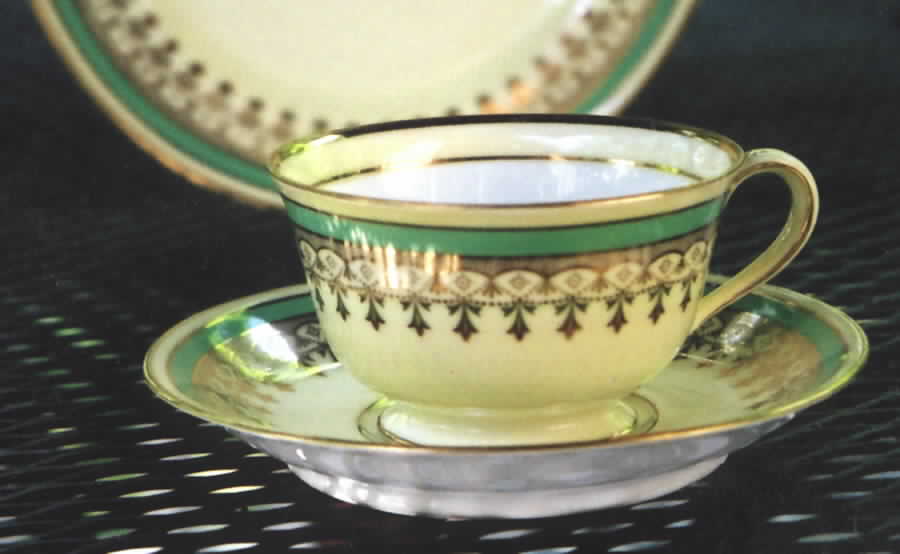 N1722 Flat Cup & Saucer Set by Noritake-1