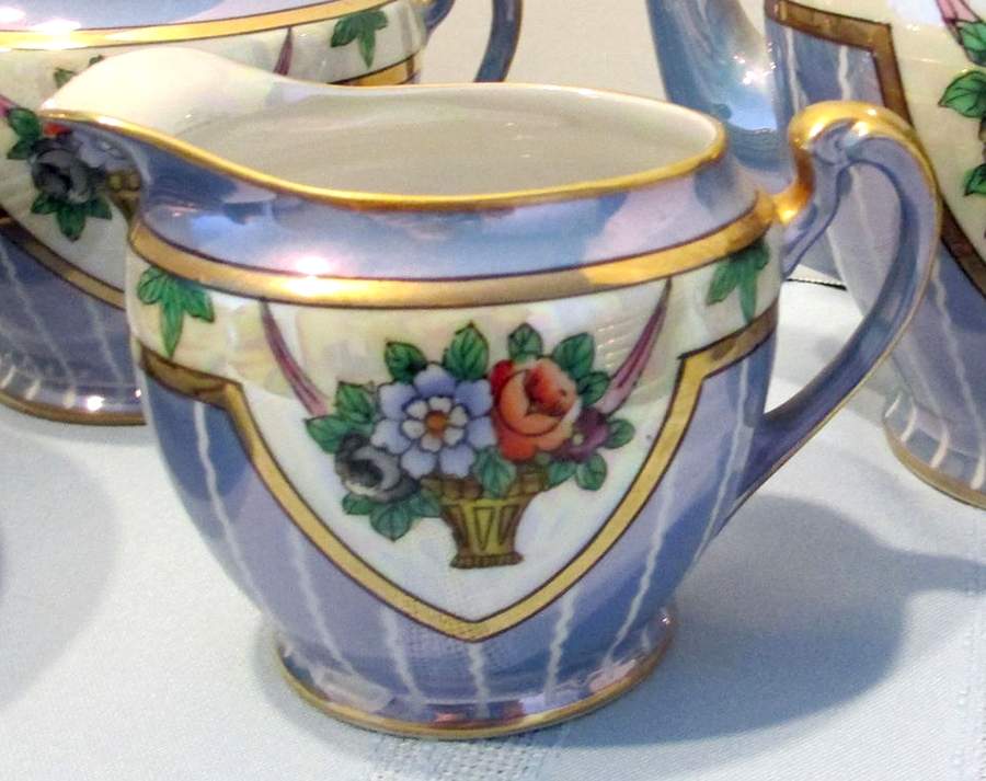 N1739 Creamer by Noritake-1