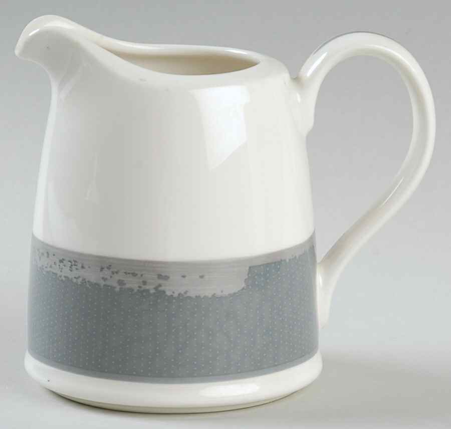 Ambience Charcoal Creamer by Noritake-1