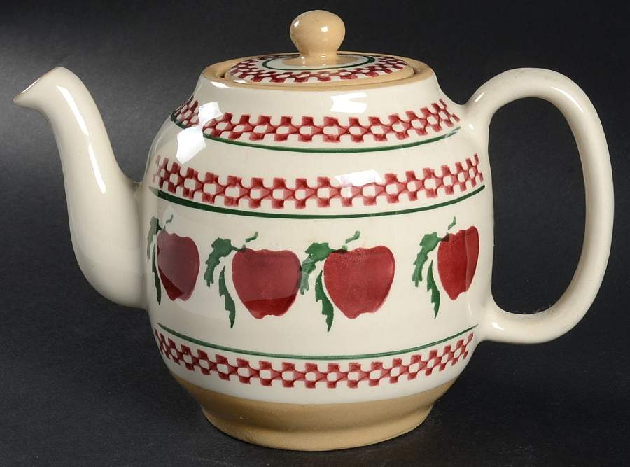Apple Teapot & Lid by Nicholas Mosse-1