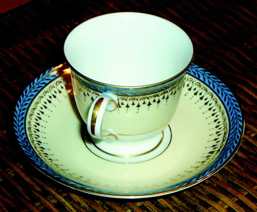 N1773 Footed Cup & Saucer Set by Noritake-1