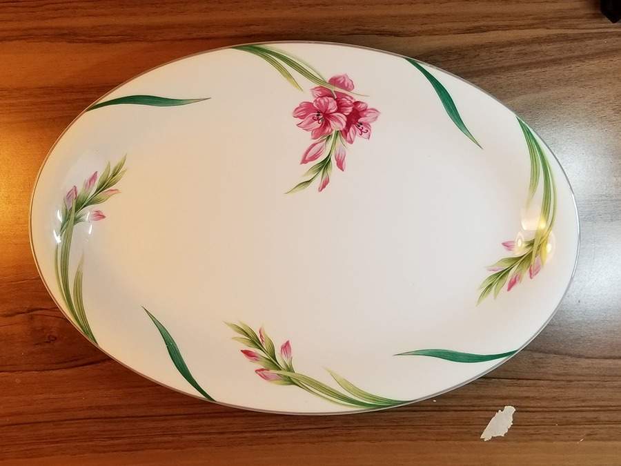 Karen (Gray Trim) 16" Oval Serving Platter by Noritake-1