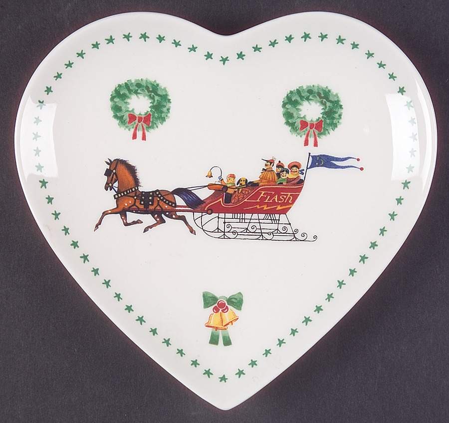 Americana Christmas Heart Shaped Dish by Nikko-1