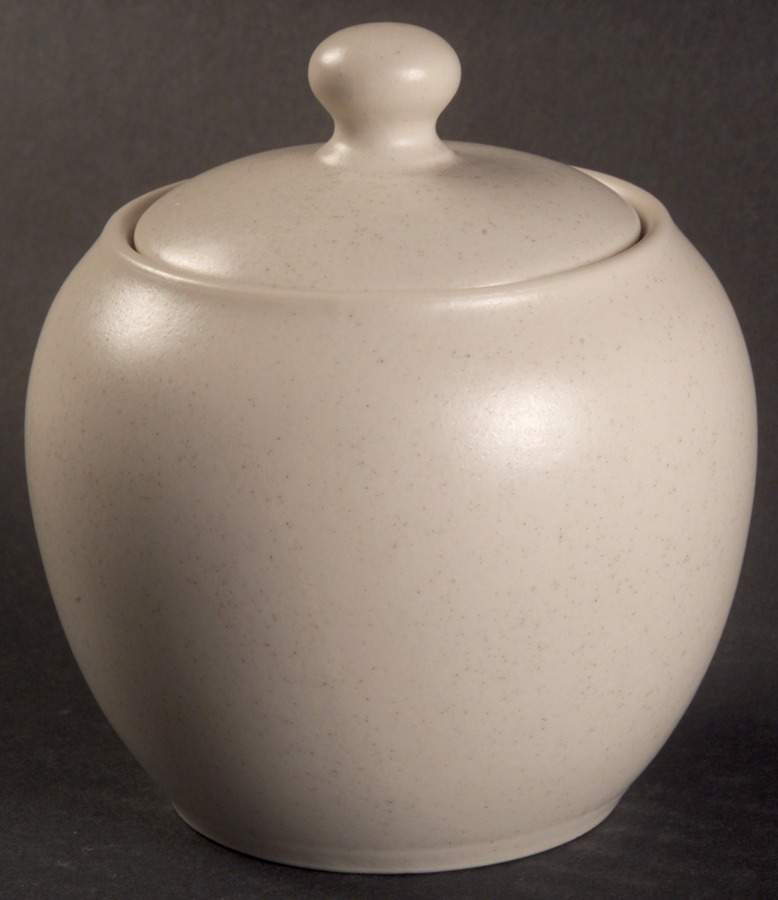 Colorwave Cream Sugar Bowl & Lid by Noritake-1
