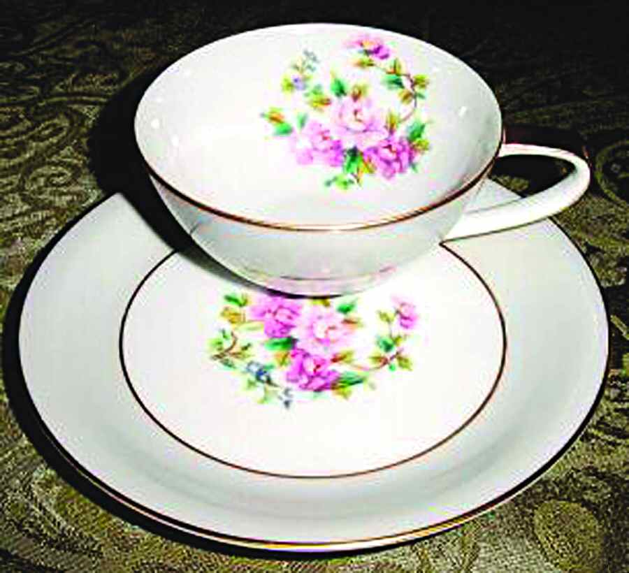 N1801 Flat Cup & Saucer Set by Noritake-1
