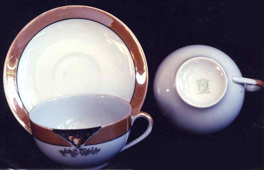N1821 Flat Cup & Saucer Set by Noritake-1