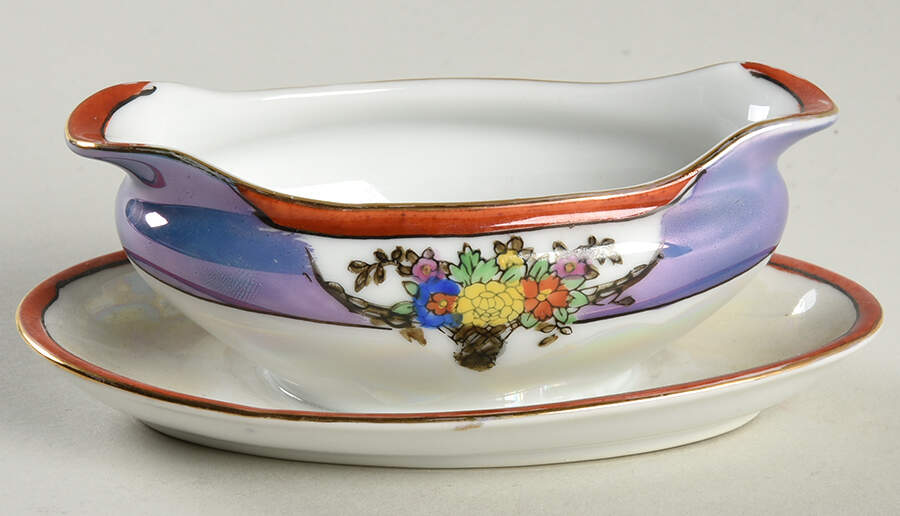 N1822 Toy Gravy with Attached Underplate by Noritake-1