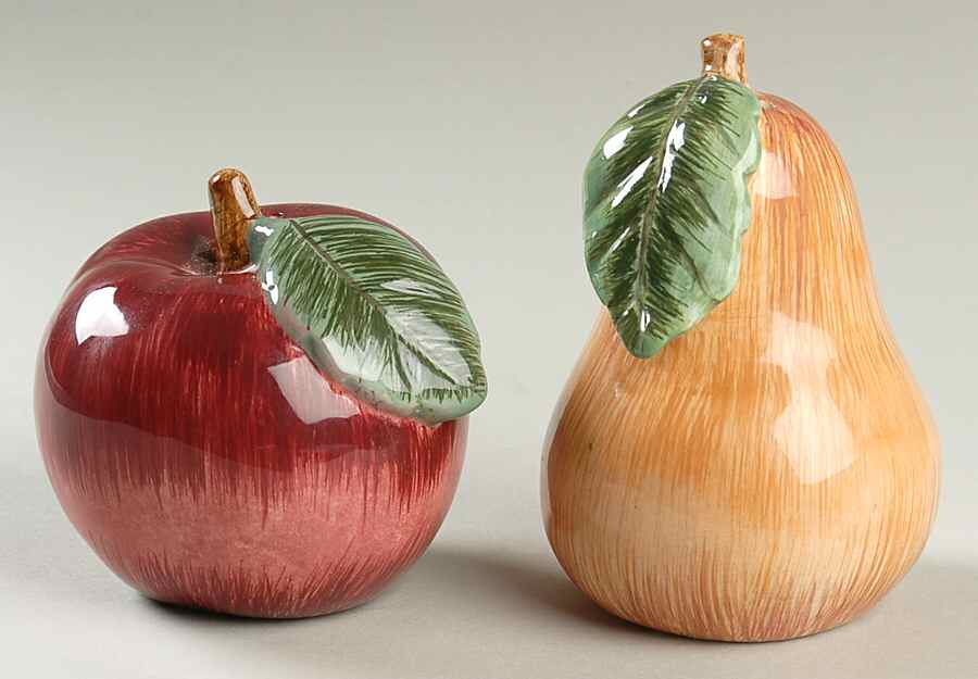 Napa Valley Figural Salt & Pepper Set by Noble Excellence-1