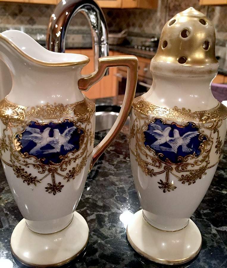 N1888 Berry Creamer by Noritake-1