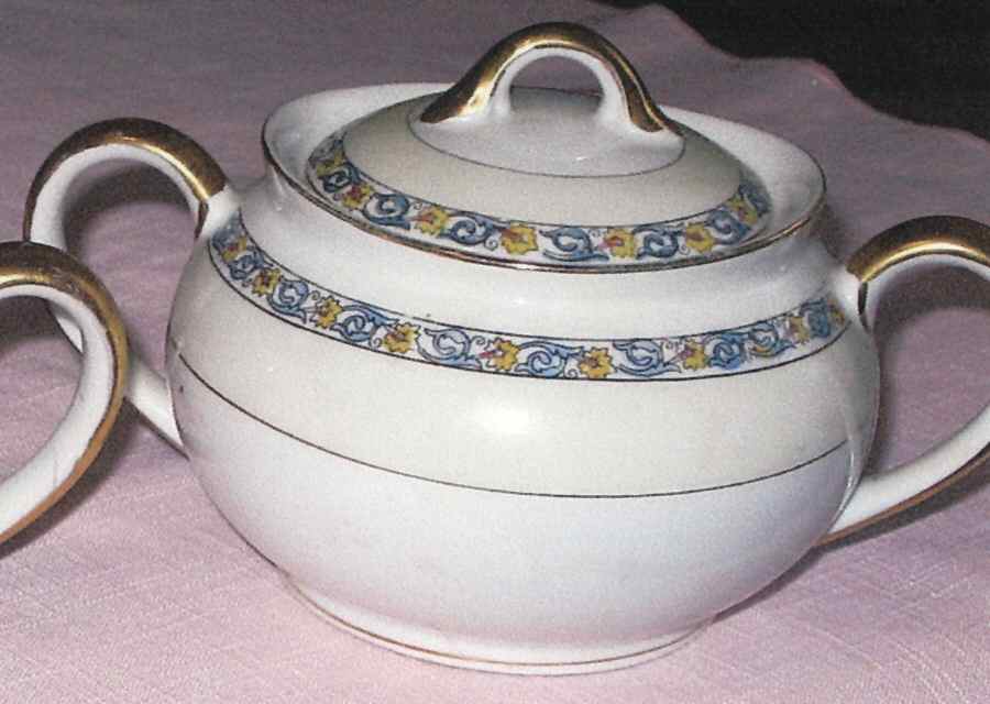 N1889 Sugar Bowl & Lid by Noritake-1
