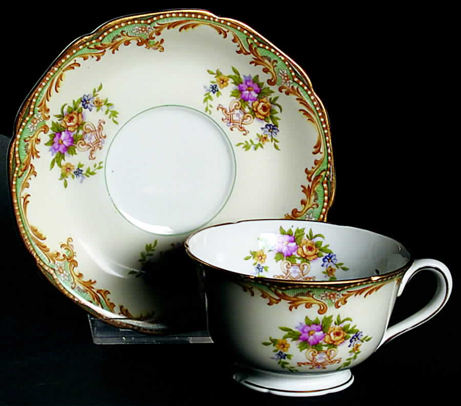 N1910 Footed Cup & Saucer Set by Noritake-1