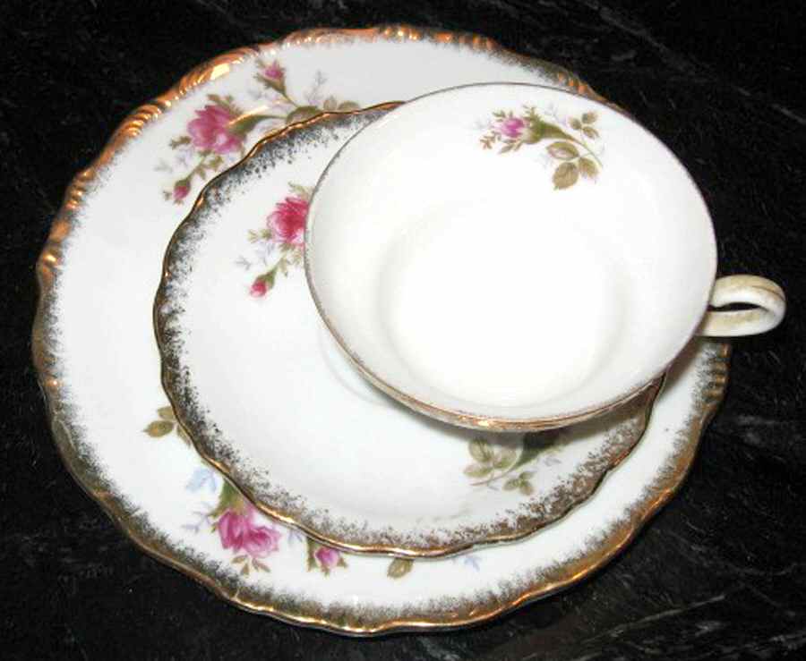 NYB1 Footed Cup & Saucer Set by Nihon Yoko Boeki Co-1