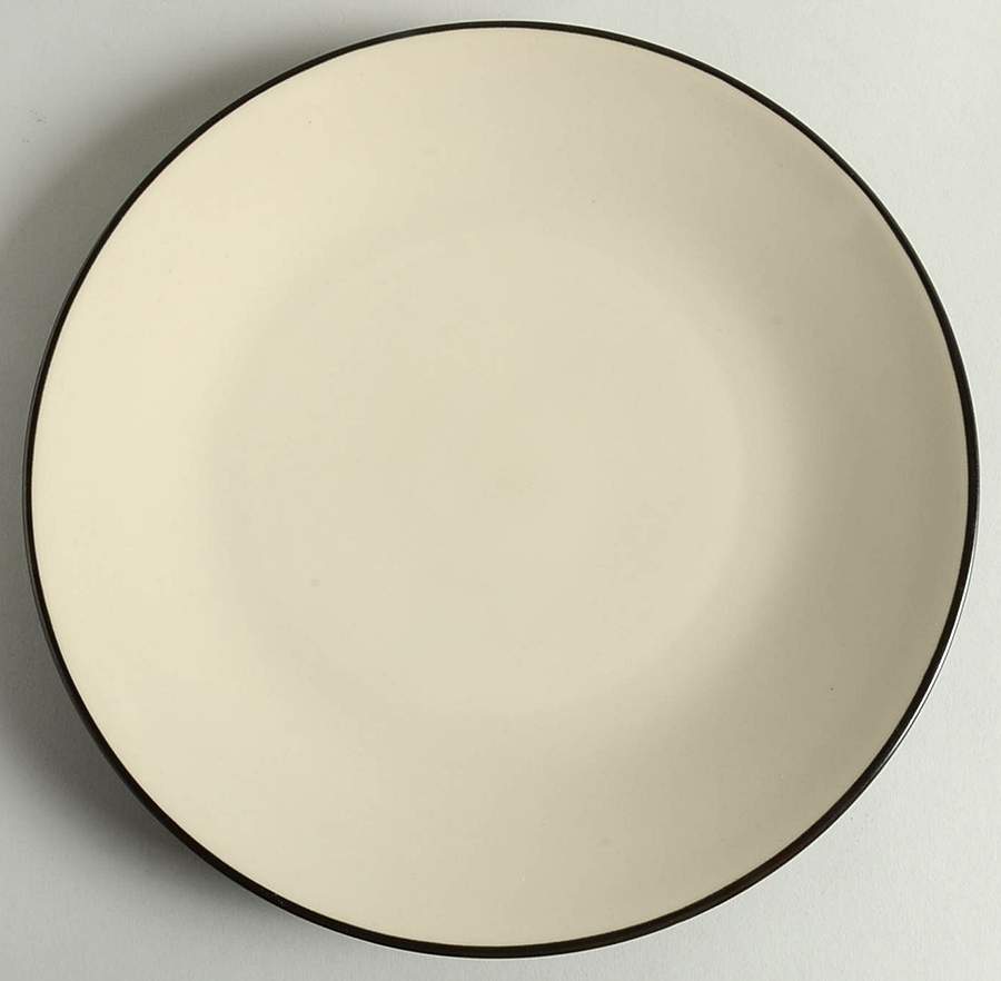 Chic Ebony Dinner Plate by Nikko-1