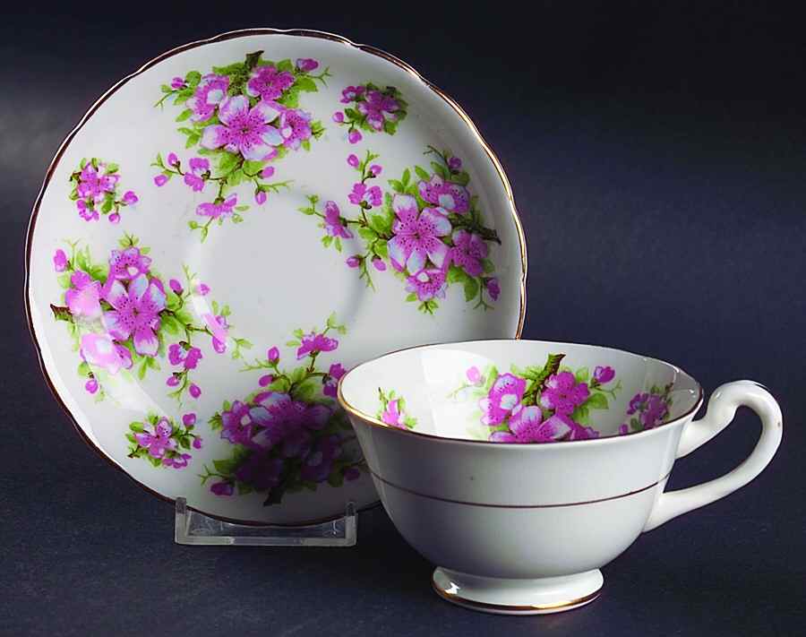 3063a Footed Cup & Saucer Set by New Chelsea-1