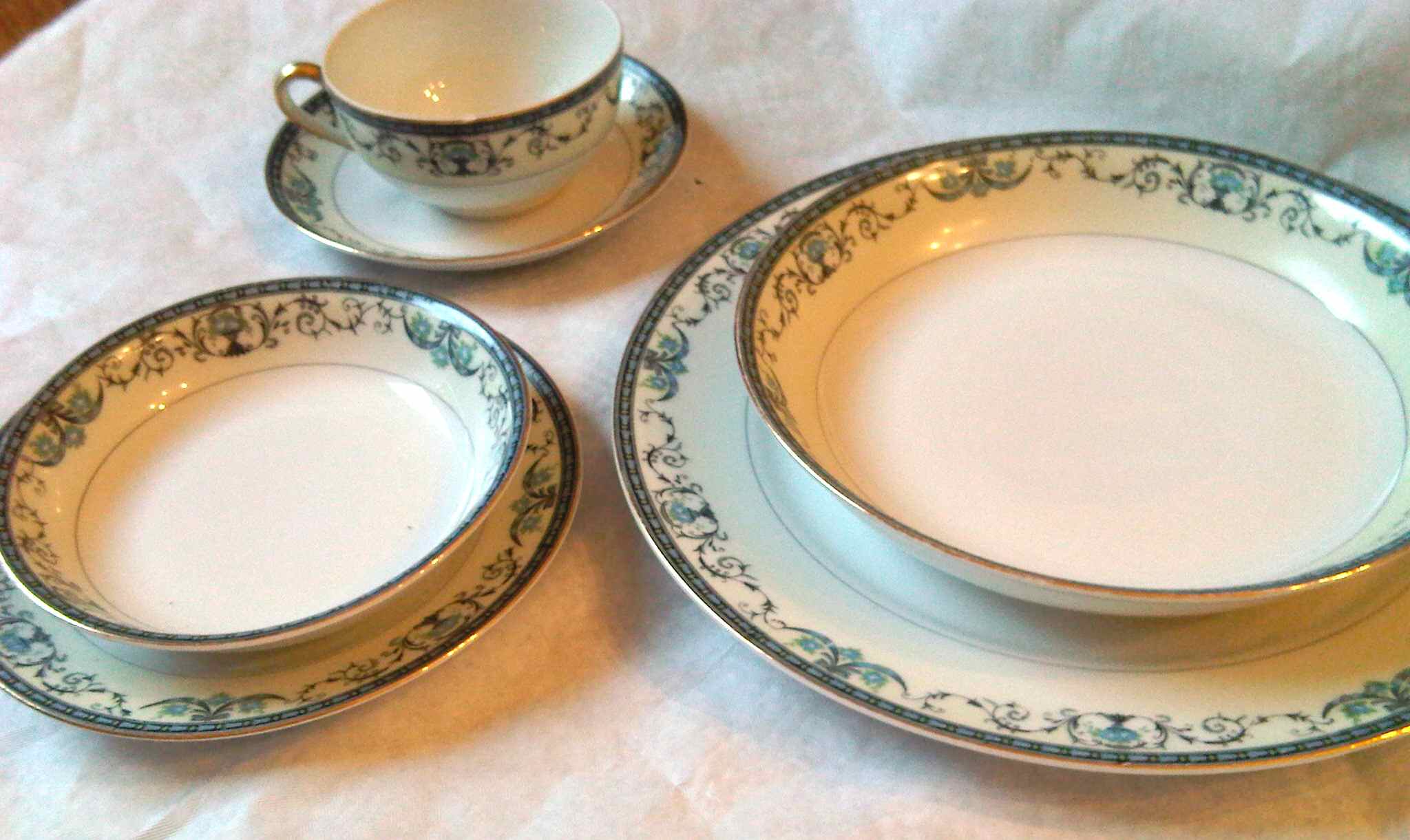 N1945 Coupe Soup Bowl by Noritake-1