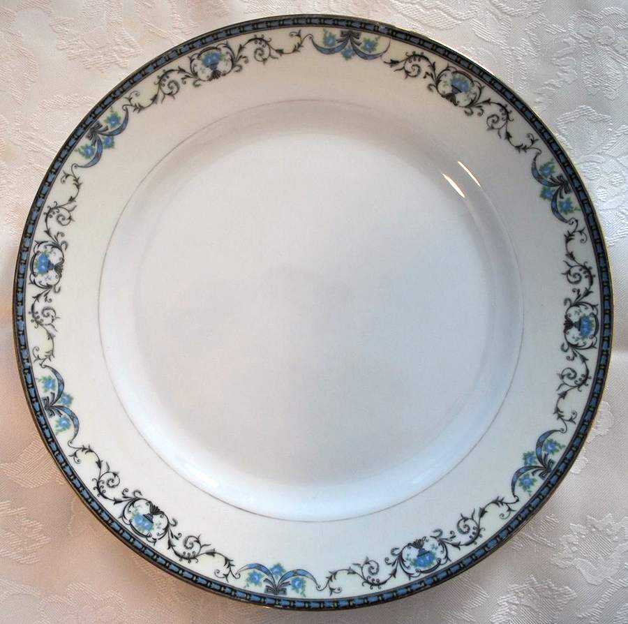 N1945 Dinner Plate by Noritake-1